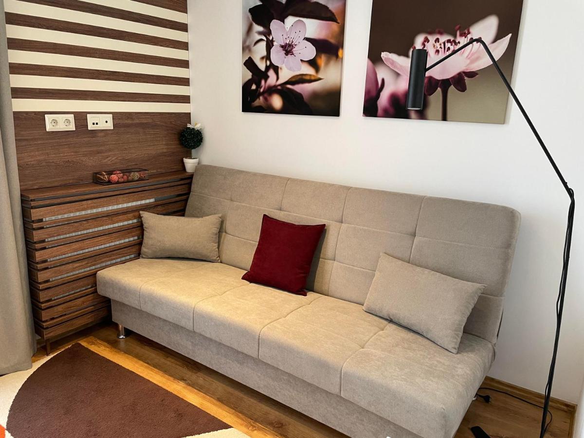 Doczy Private Apartment Debrecen Exterior foto