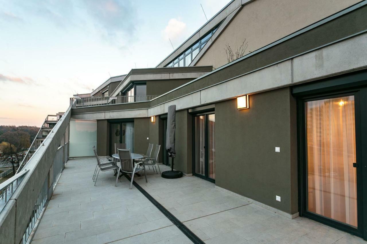 Doczy Private Apartment Debrecen Exterior foto